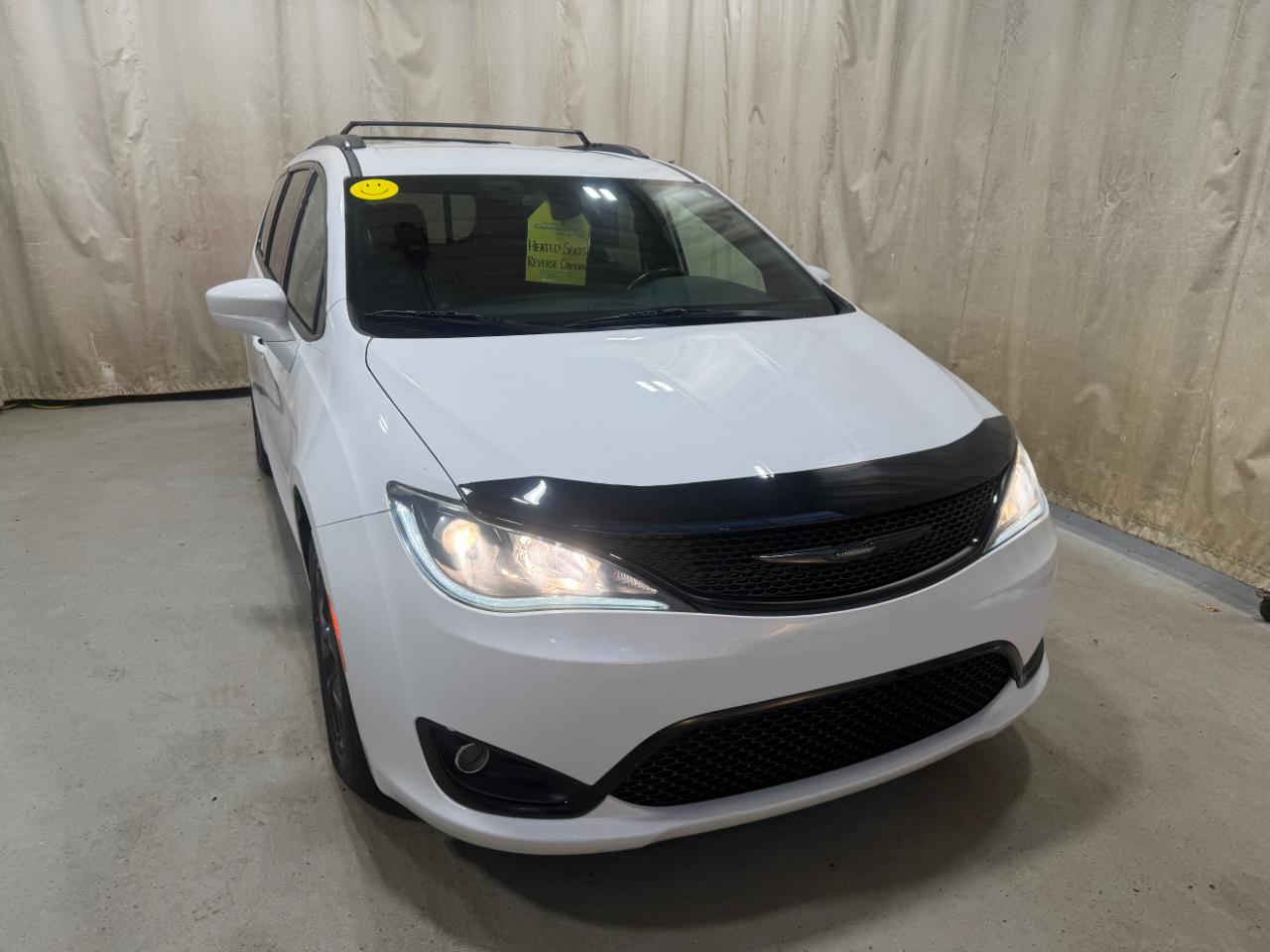 Chrysler Pacifica Touring L FWD 2019