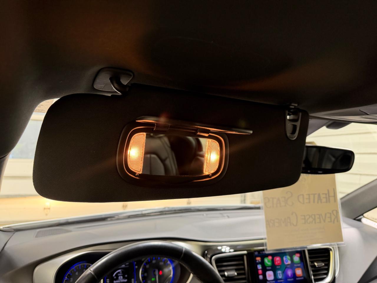 Chrysler Pacifica Touring L FWD 2019