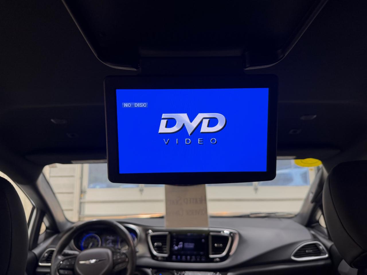 Chrysler Pacifica Touring L FWD 2019