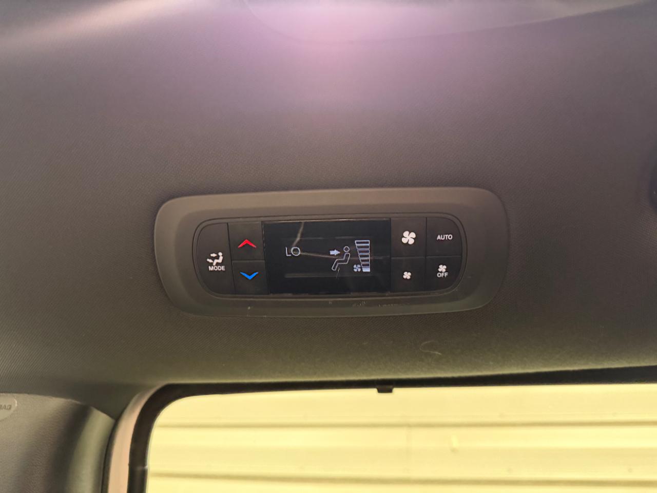 Chrysler Pacifica Touring L FWD 2019