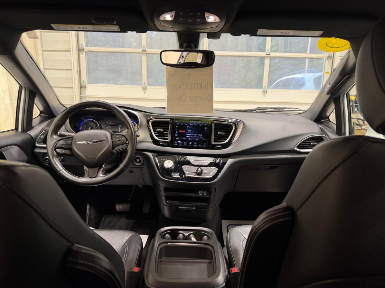 Chrysler Pacifica Touring L FWD 2019