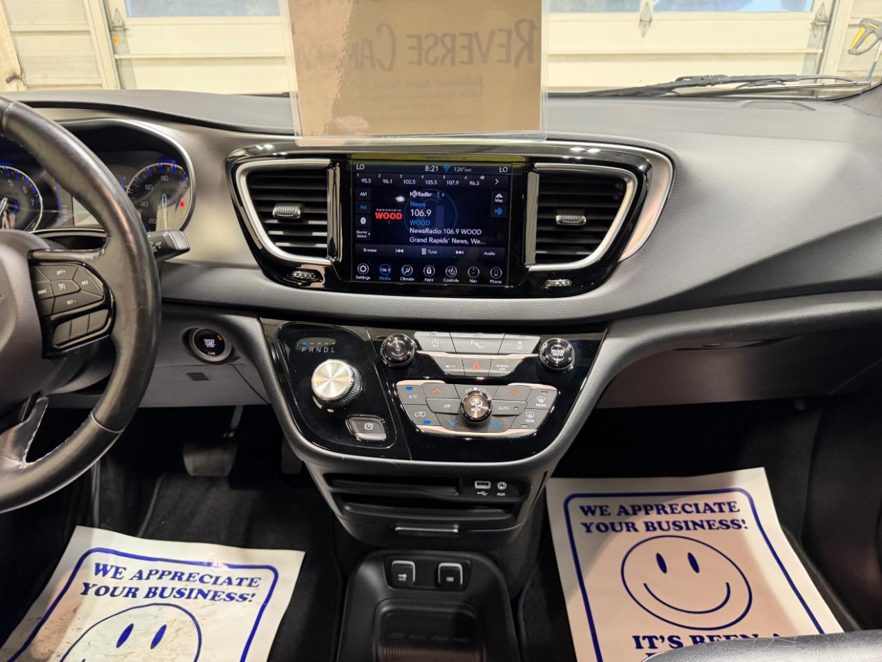 Chrysler Pacifica Touring L FWD 2019