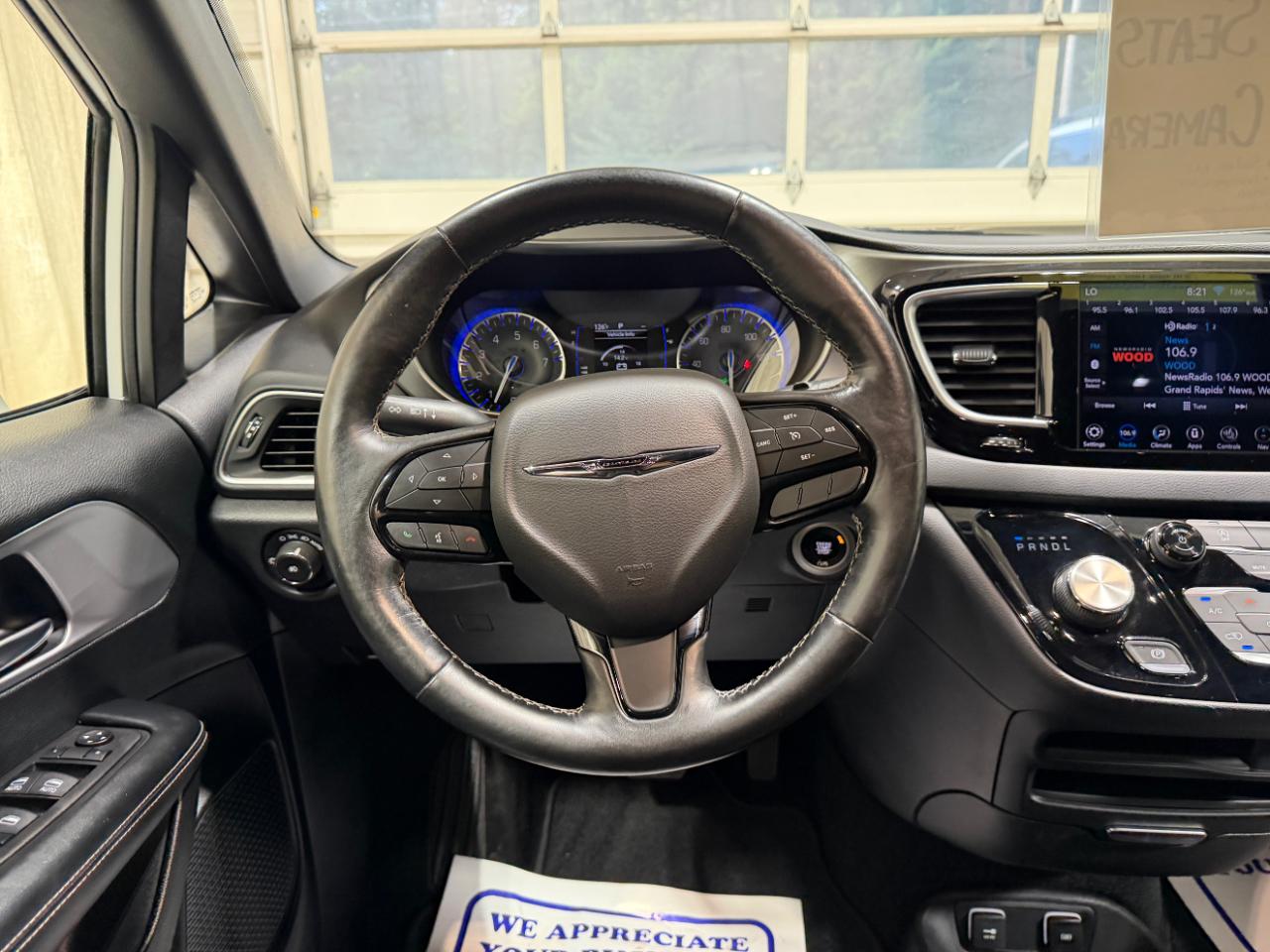 Chrysler Pacifica Touring L FWD 2019