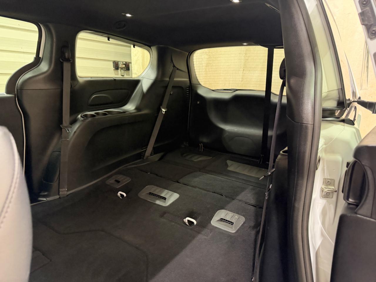 Chrysler Pacifica Touring L FWD 2019