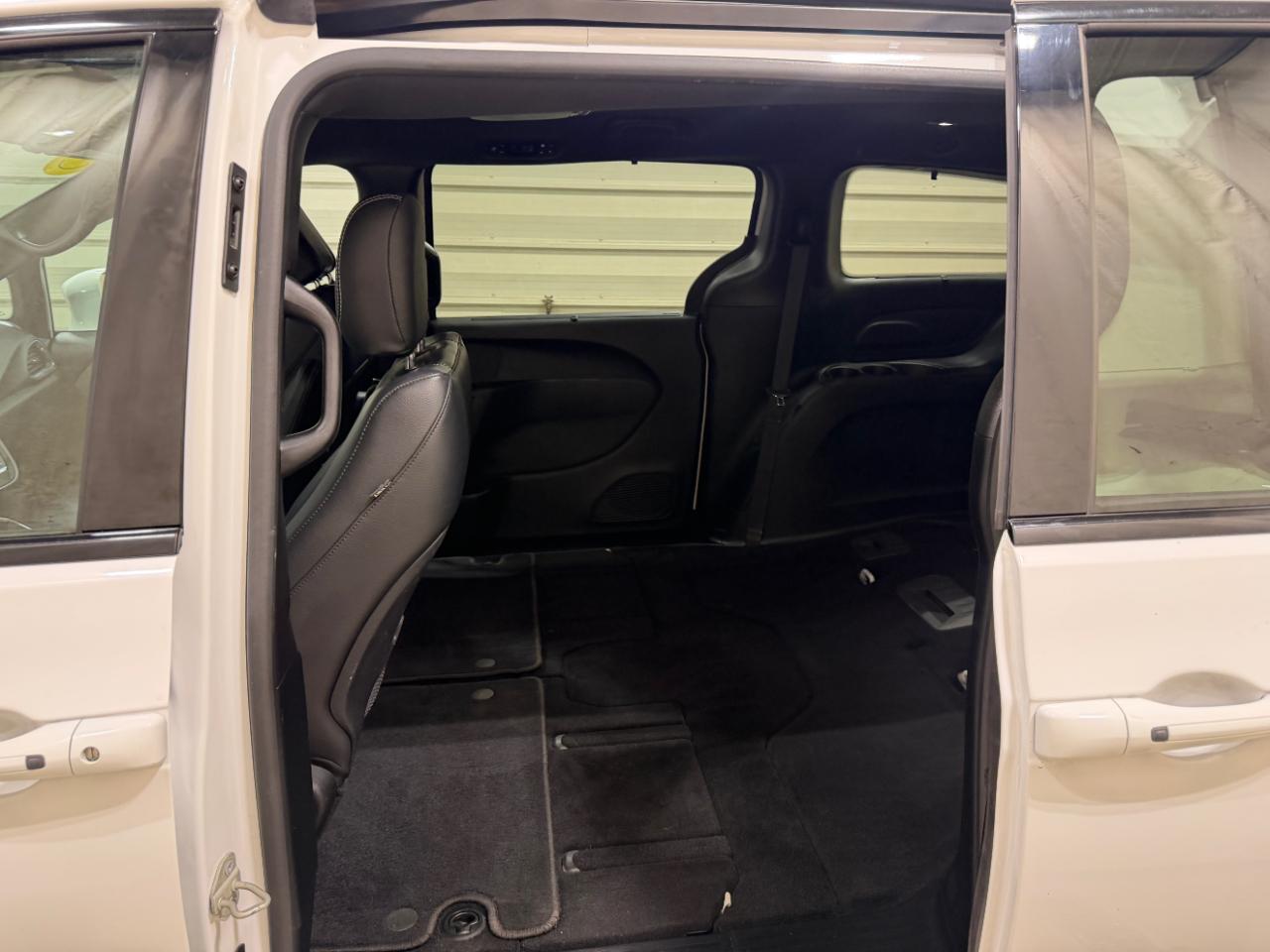 Chrysler Pacifica Touring L FWD 2019