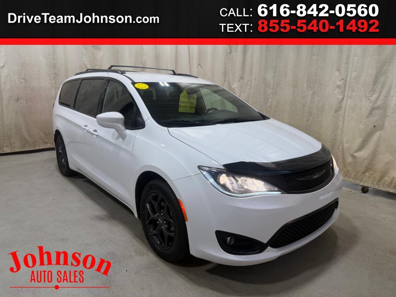 2019 Chrysler Pacifica Touring L FWD