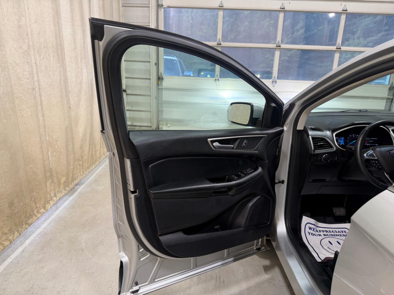 Ford Edge SEL AWD 2019