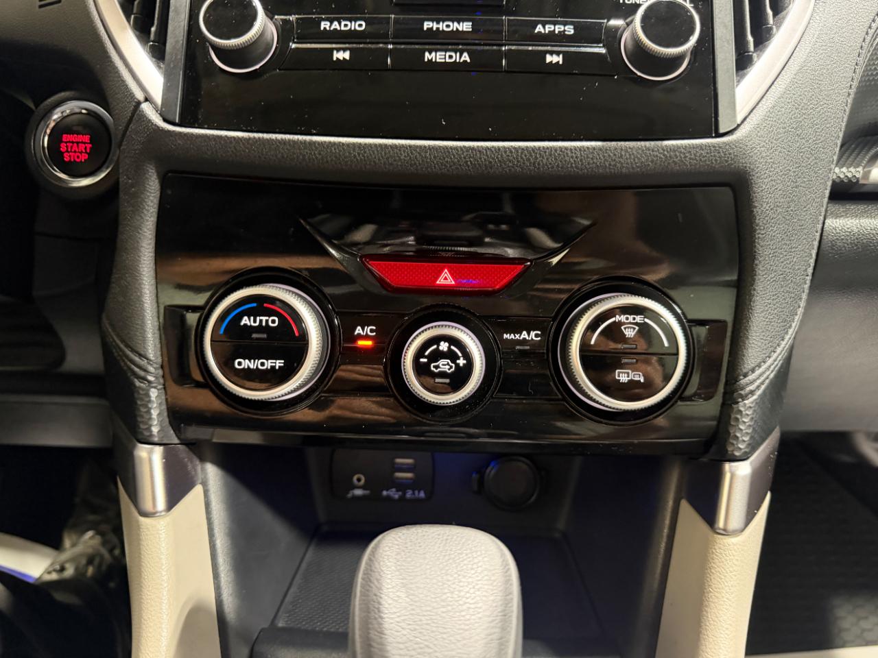 Subaru Forester Premium CVT 2022