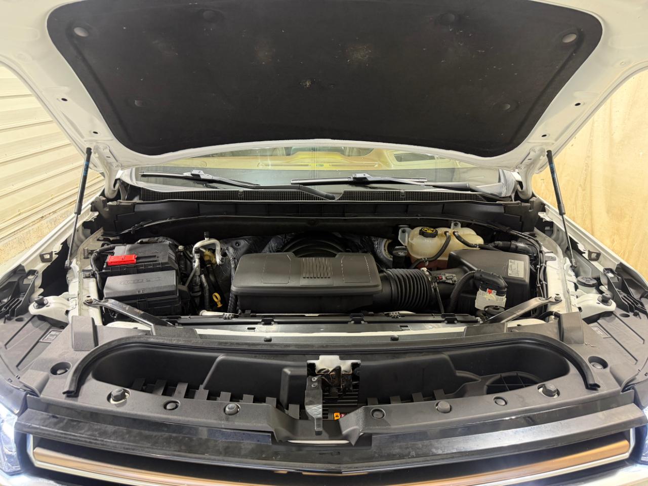 Chevrolet Suburban 4WD 4dr High Country 2021