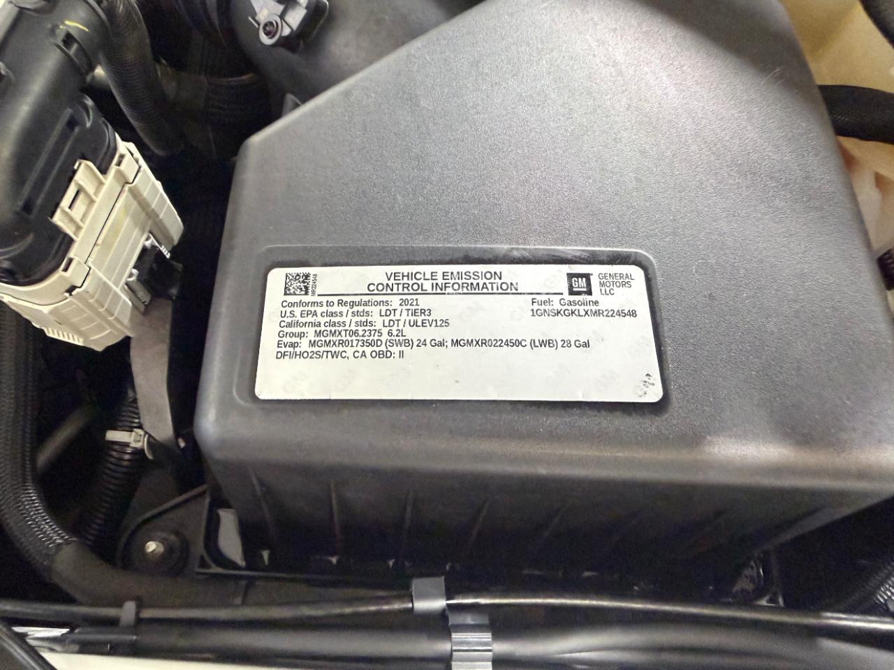 Chevrolet Suburban 4WD 4dr High Country 2021