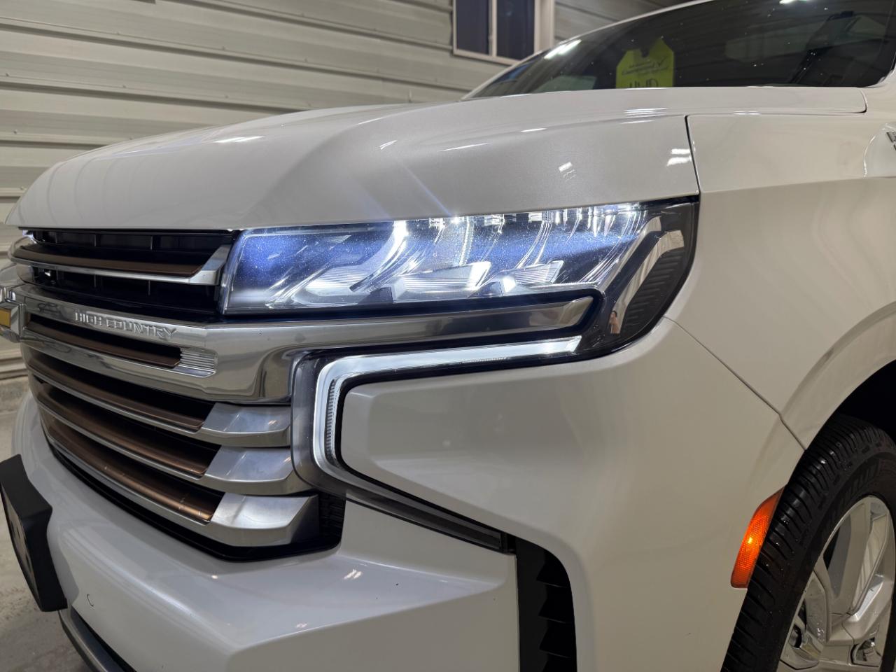 Chevrolet Suburban 4WD 4dr High Country 2021