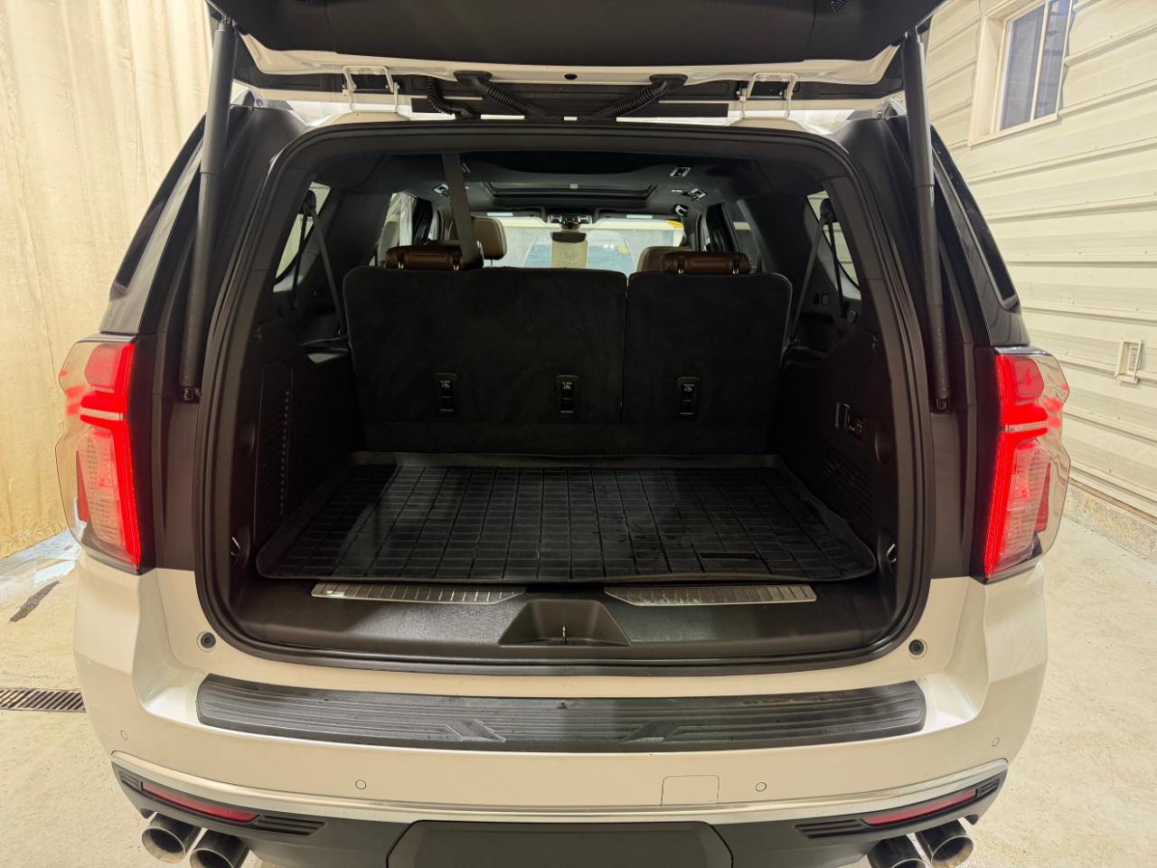 Chevrolet Suburban 4WD 4dr High Country 2021