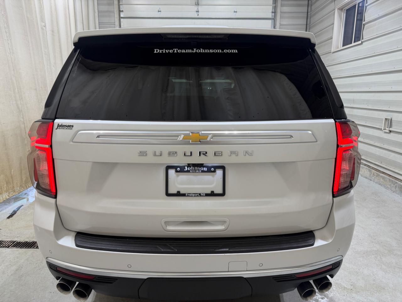 Chevrolet Suburban 4WD 4dr High Country 2021
