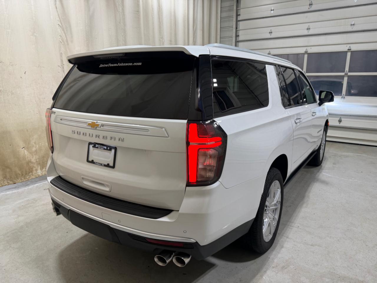 Chevrolet Suburban 4WD 4dr High Country 2021