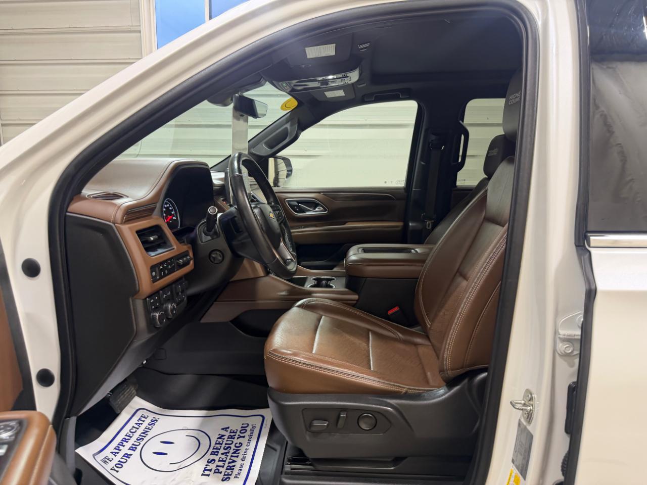 Chevrolet Suburban 4WD 4dr High Country 2021