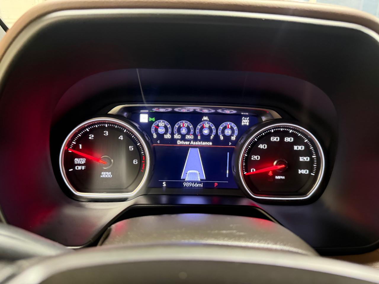 Chevrolet Suburban 4WD 4dr High Country 2021