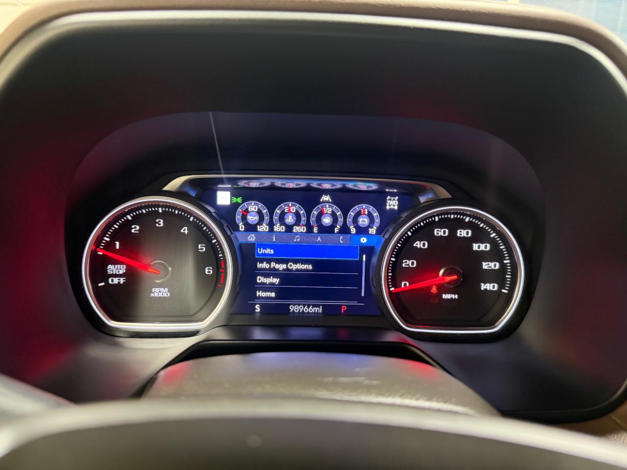 Chevrolet Suburban 4WD 4dr High Country 2021
