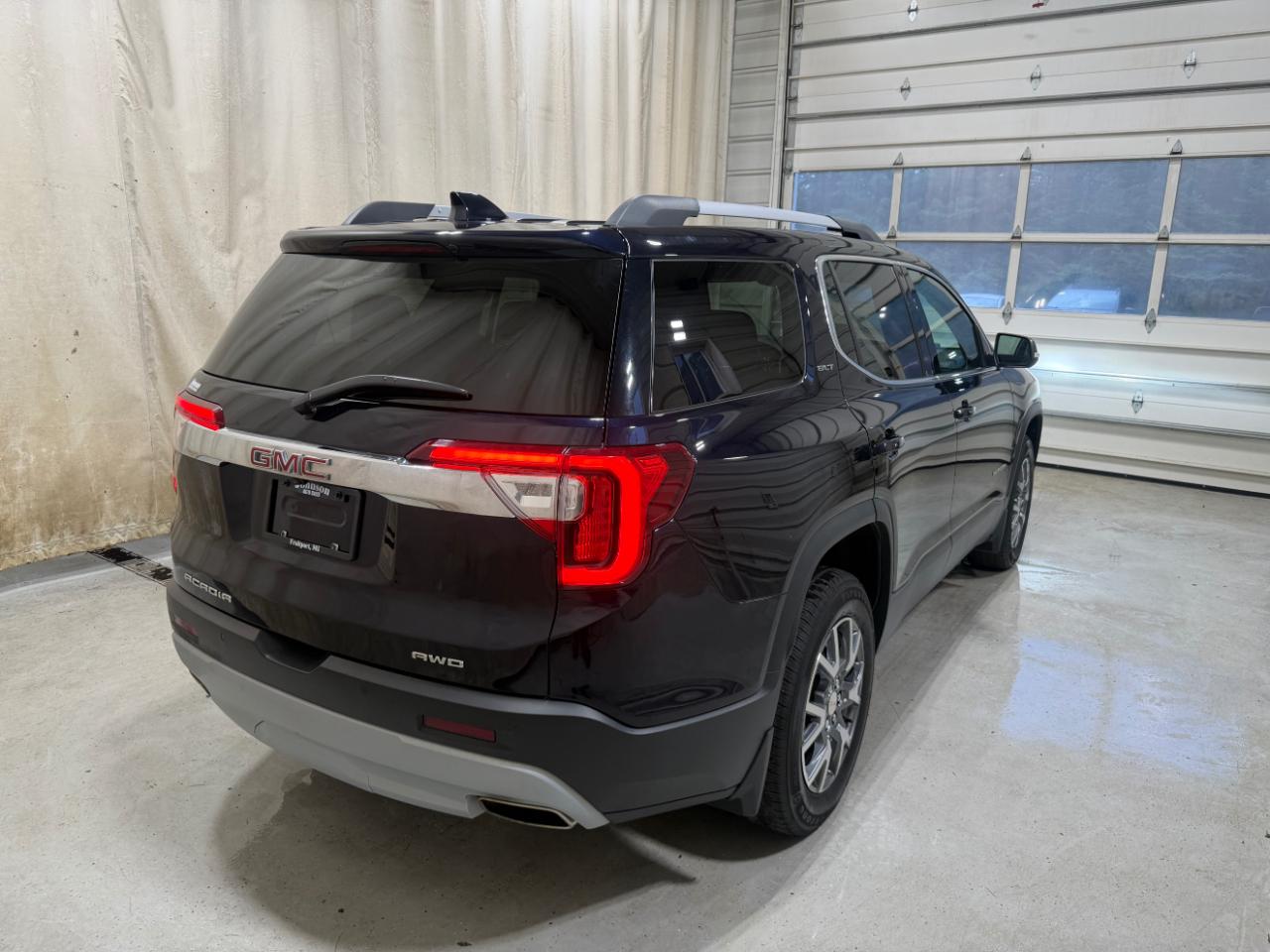 GMC Acadia AWD 4dr SLT 2022