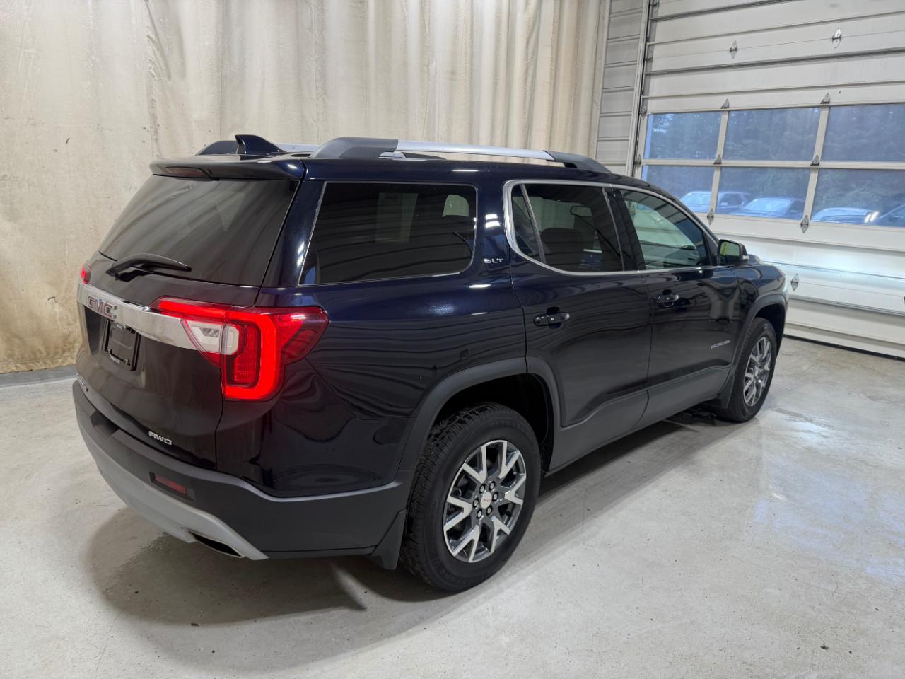 GMC Acadia AWD 4dr SLT 2022