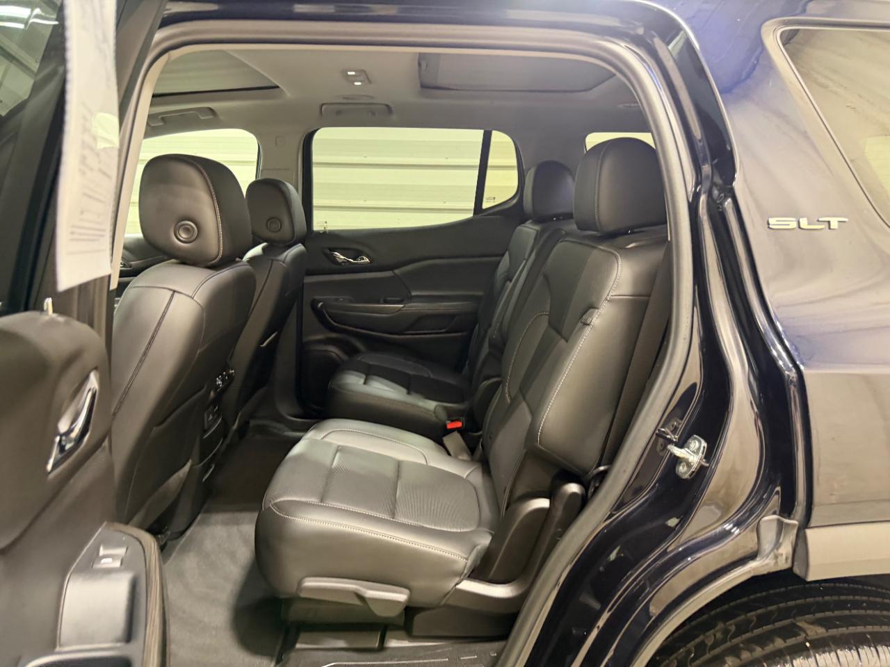 GMC Acadia AWD 4dr SLT 2022