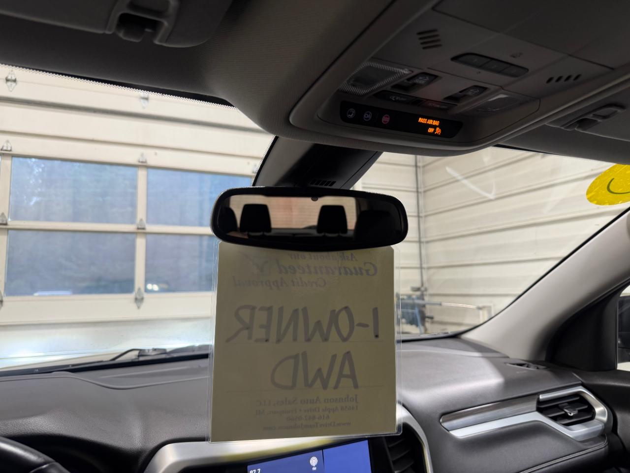 GMC Acadia AWD 4dr SLT 2022