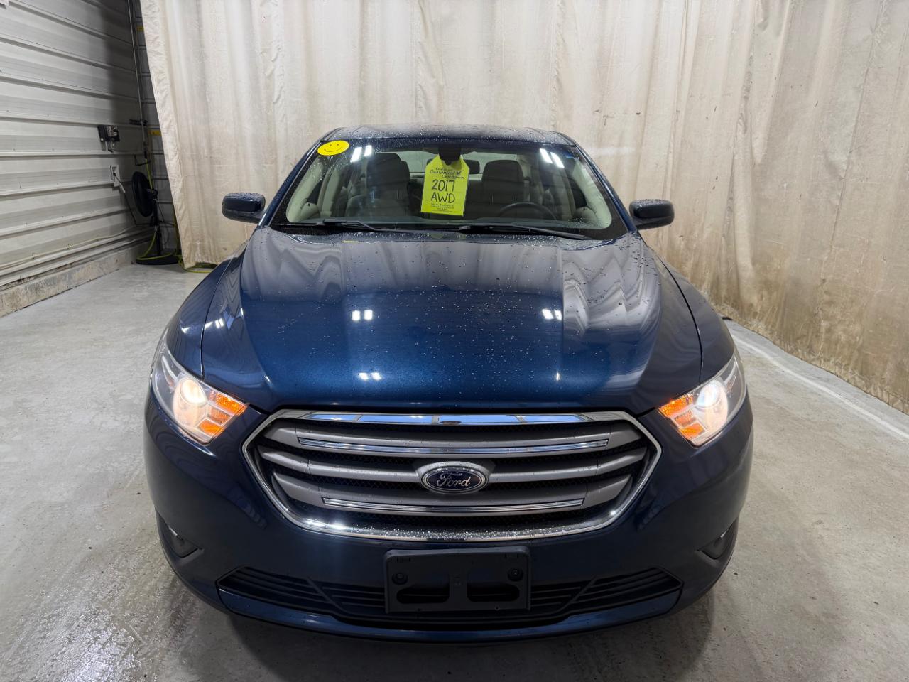 Ford Taurus SEL AWD 2017