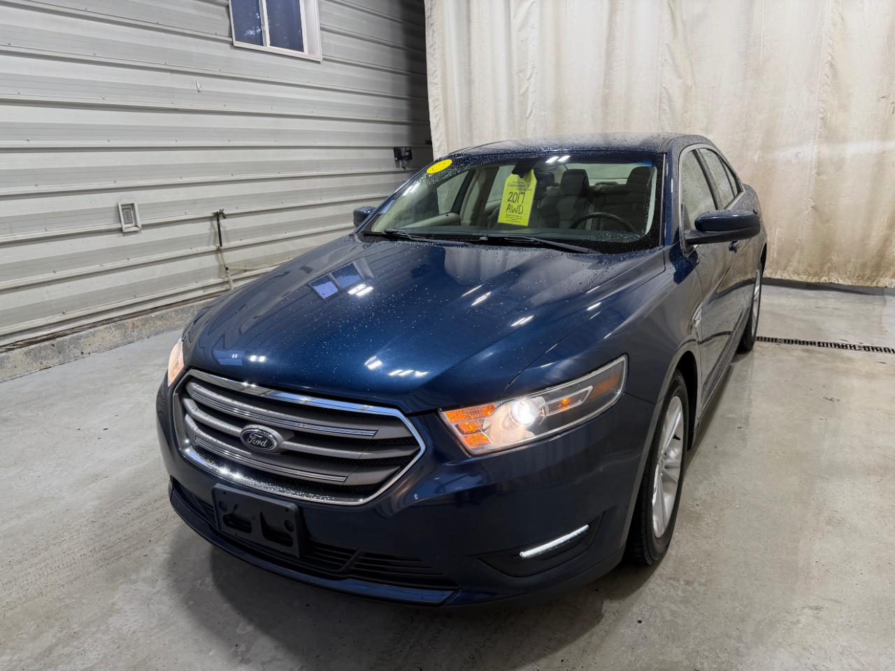 Ford Taurus SEL AWD 2017