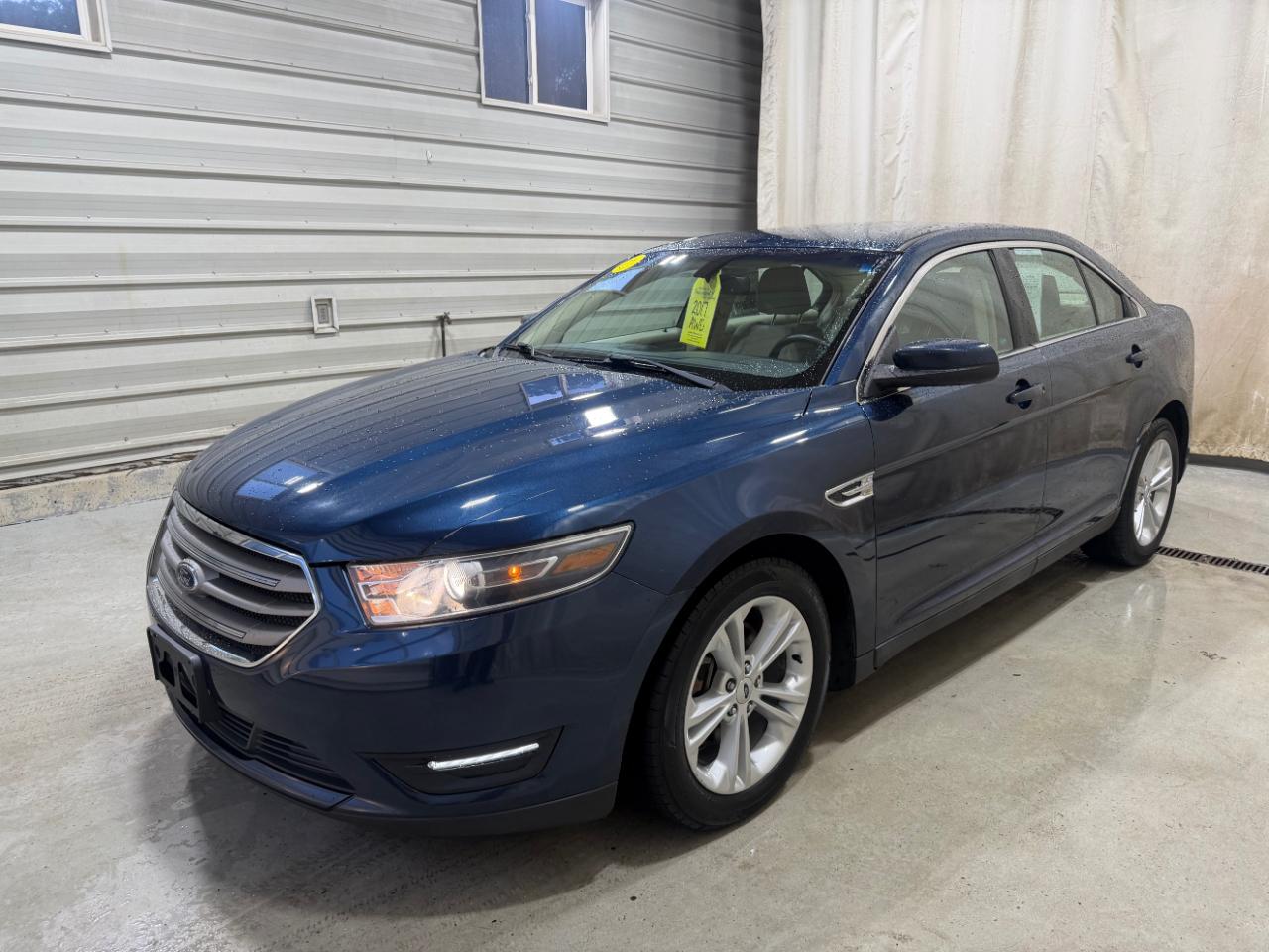 Ford Taurus SEL AWD 2017