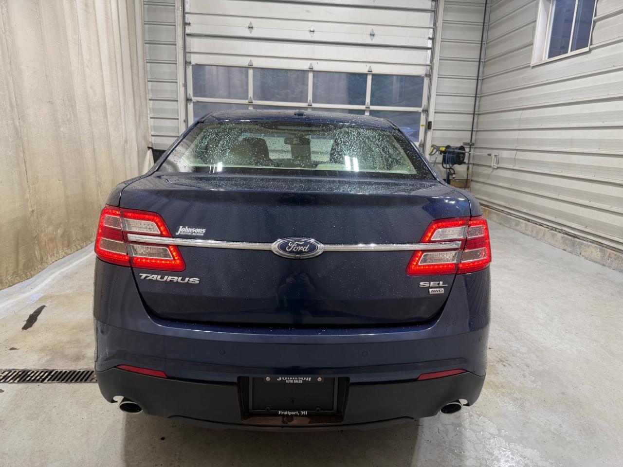 Ford Taurus SEL AWD 2017