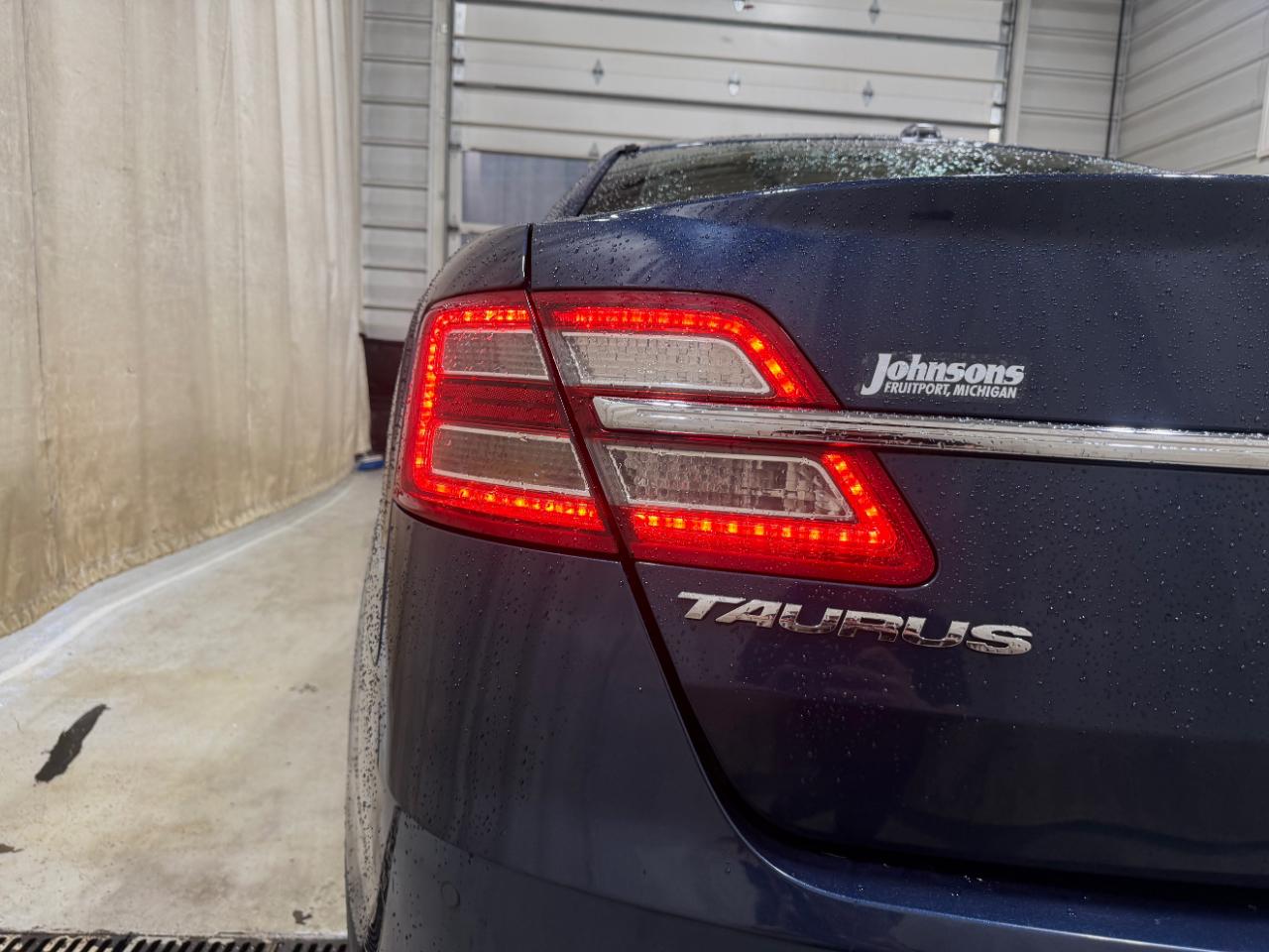 Ford Taurus SEL AWD 2017