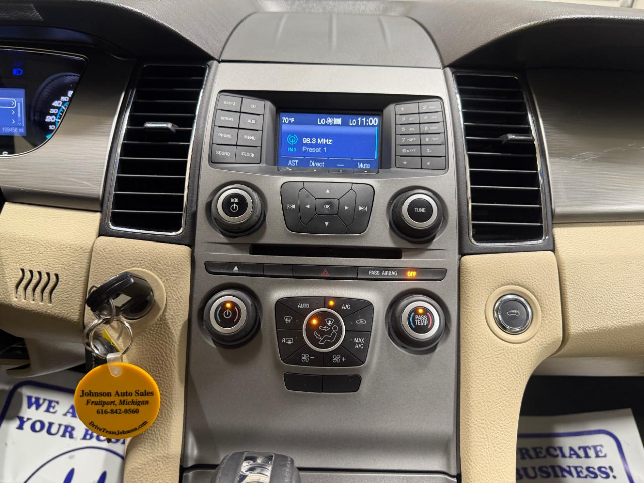 Ford Taurus SEL AWD 2017
