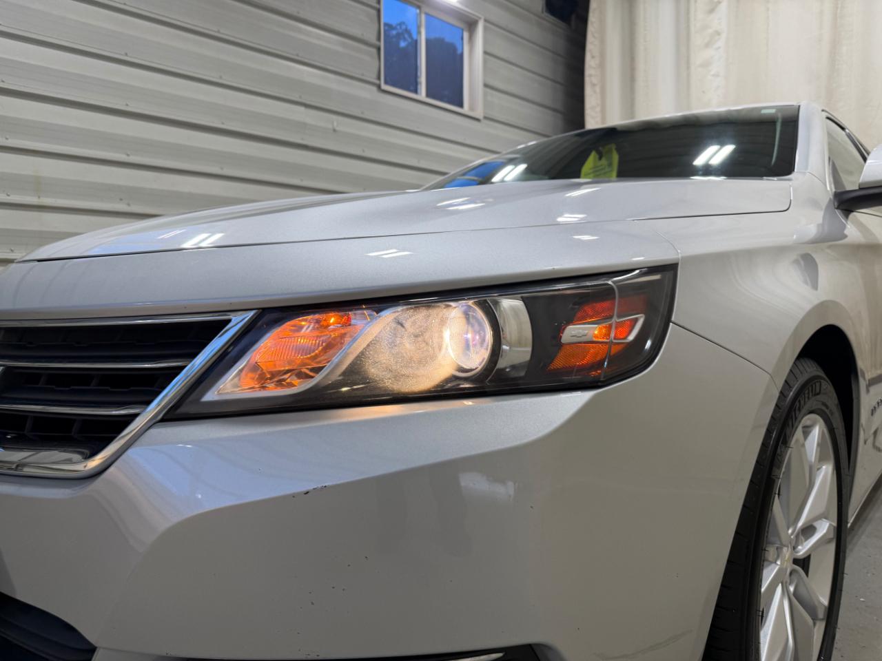 Chevrolet Impala 4dr Sdn LT w/1LT 2017
