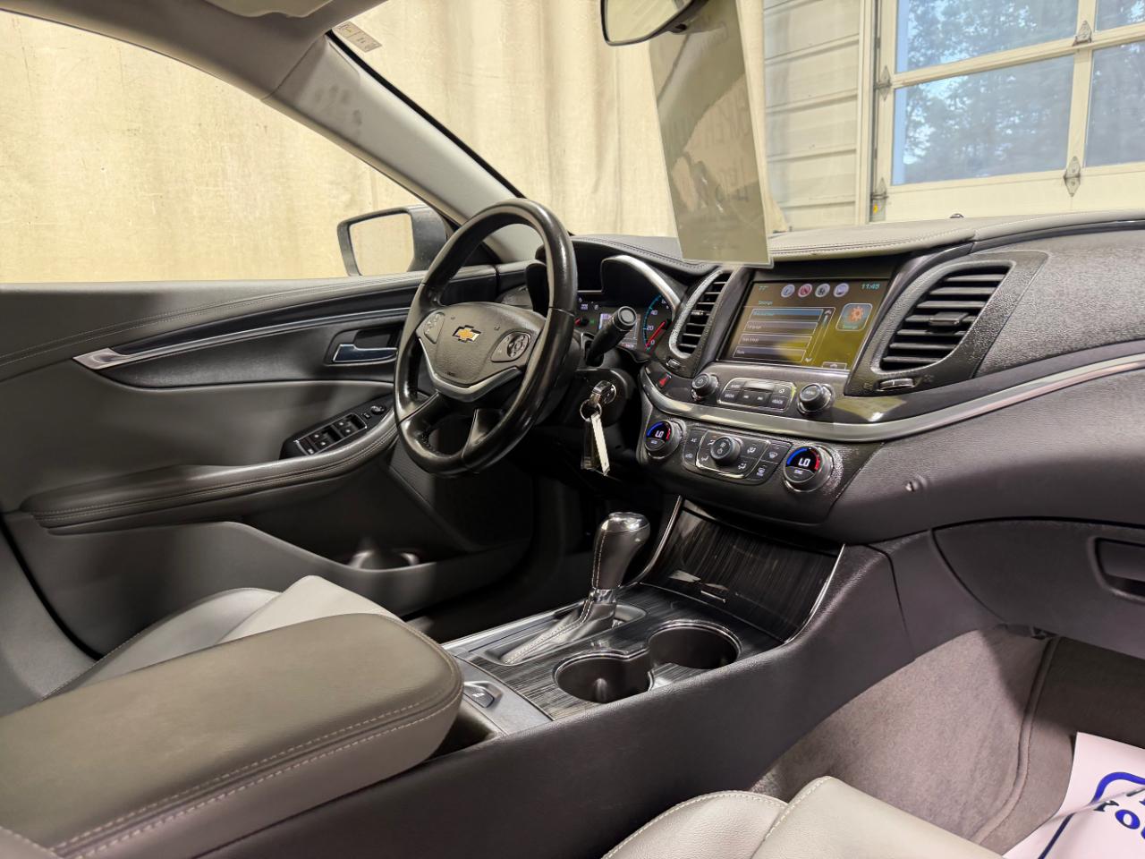 Chevrolet Impala 4dr Sdn LT w/1LT 2017
