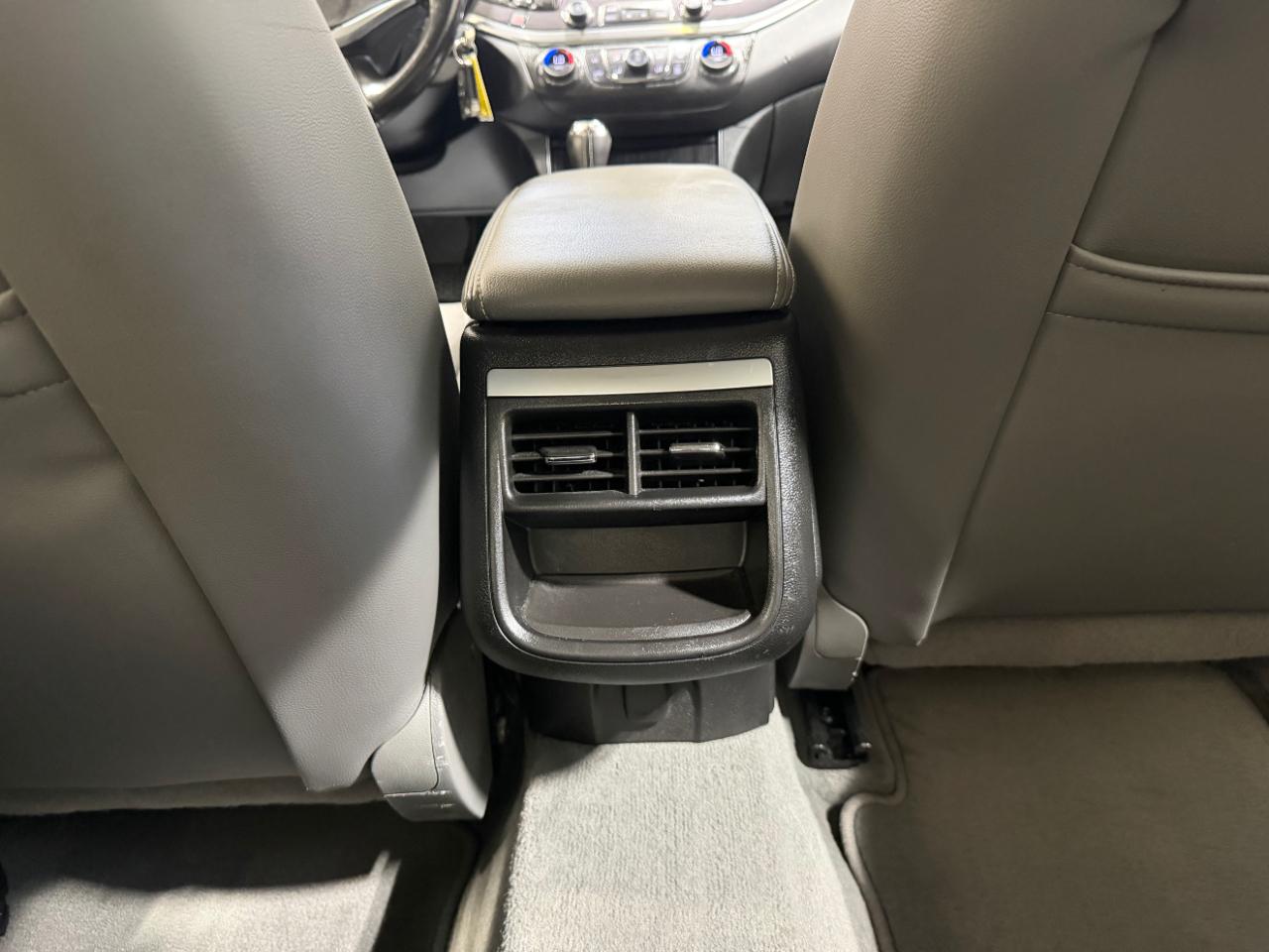 Chevrolet Impala 4dr Sdn LT w/1LT 2017