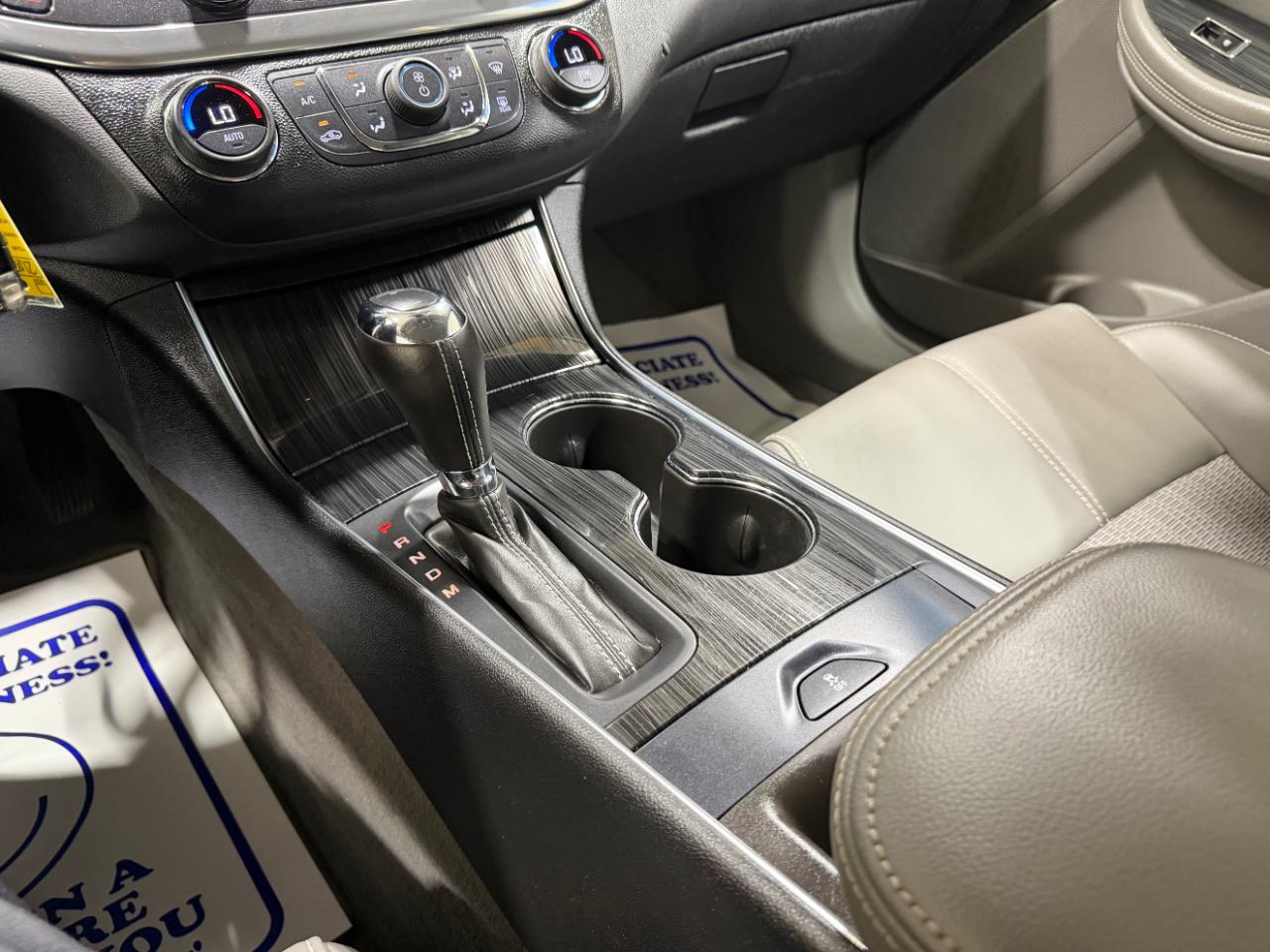 Chevrolet Impala 4dr Sdn LT w/1LT 2017