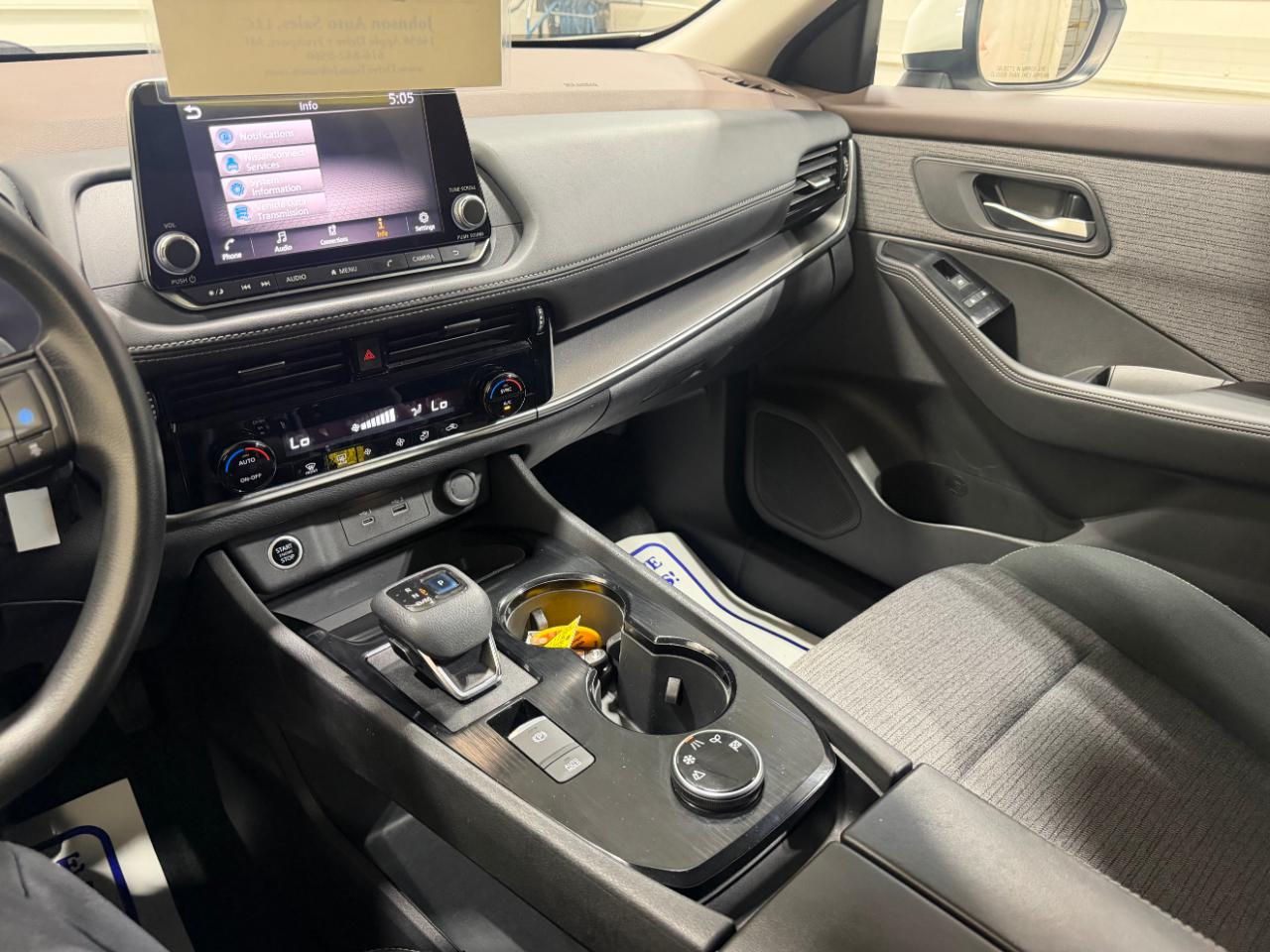 Nissan Rogue AWD SV 2021
