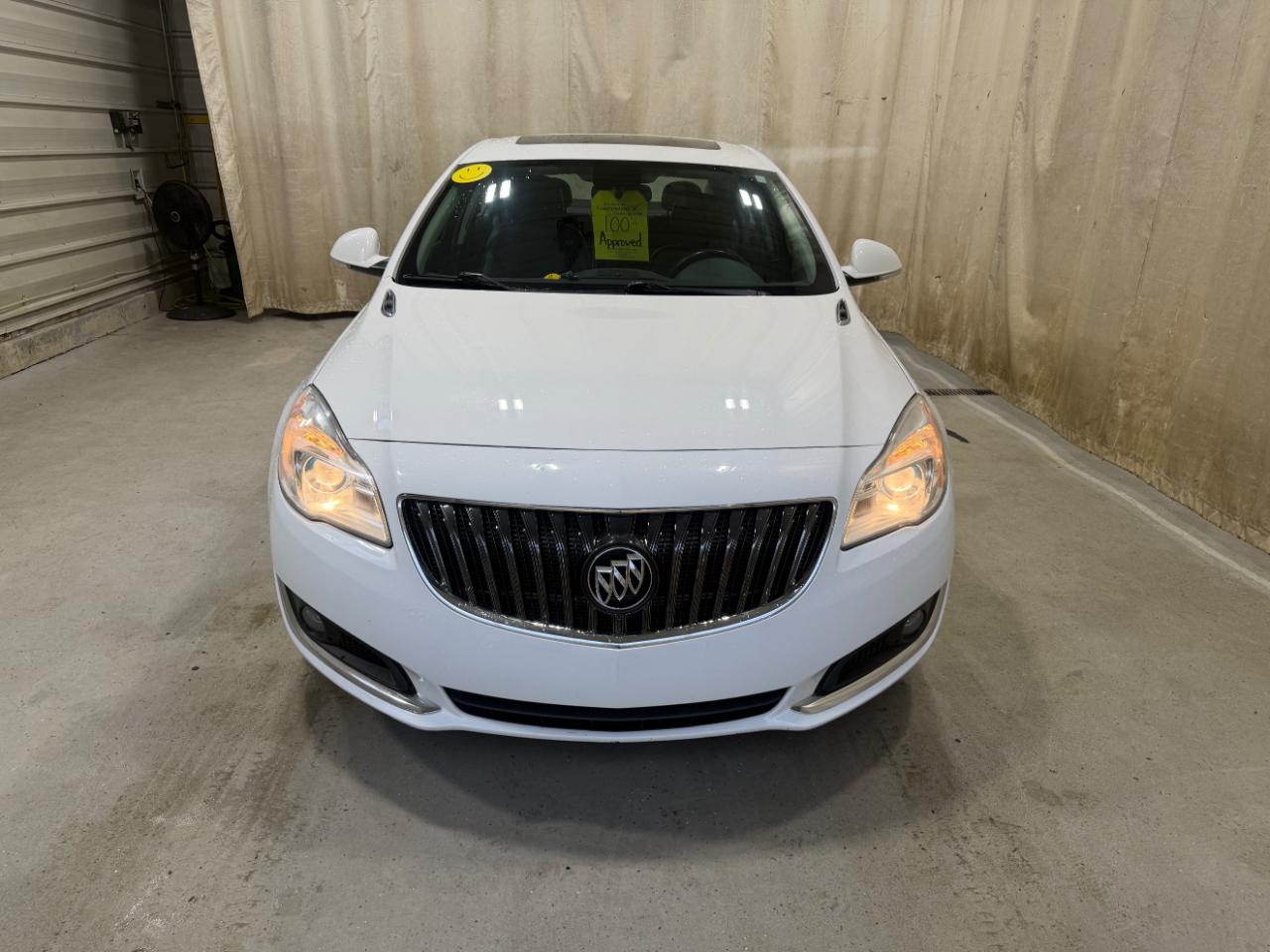 Buick Regal 4dr Sdn Premium I FWD 2015