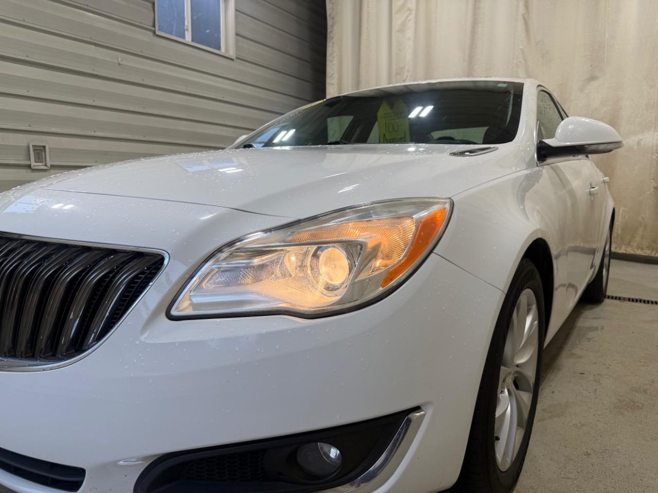 Buick Regal 4dr Sdn Premium I FWD 2015