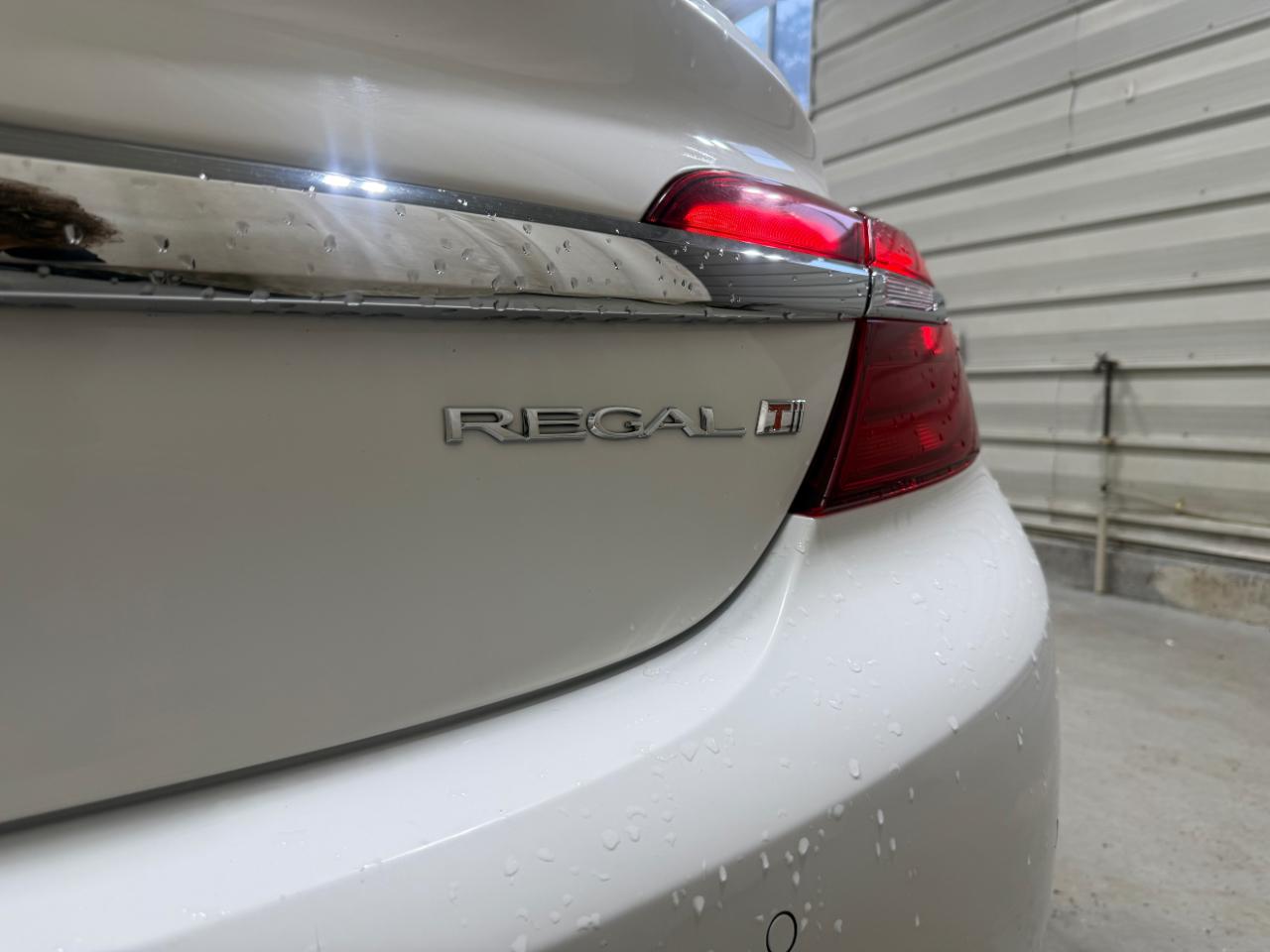 Buick Regal 4dr Sdn Premium I FWD 2015