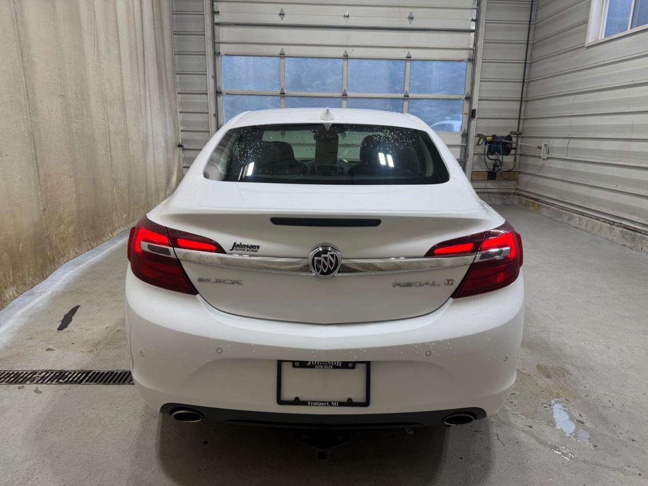 Buick Regal 4dr Sdn Premium I FWD 2015