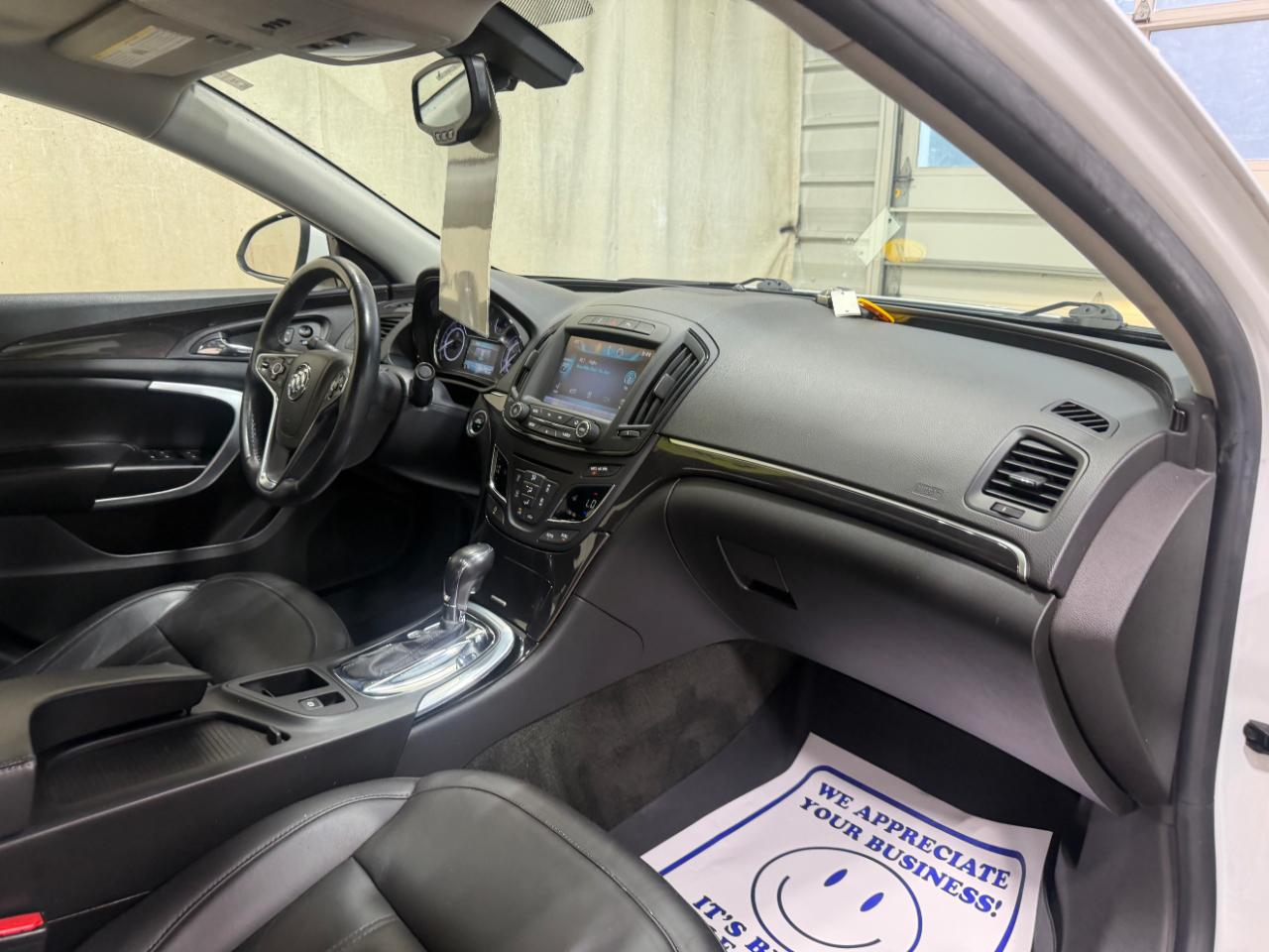 Buick Regal 4dr Sdn Premium I FWD 2015