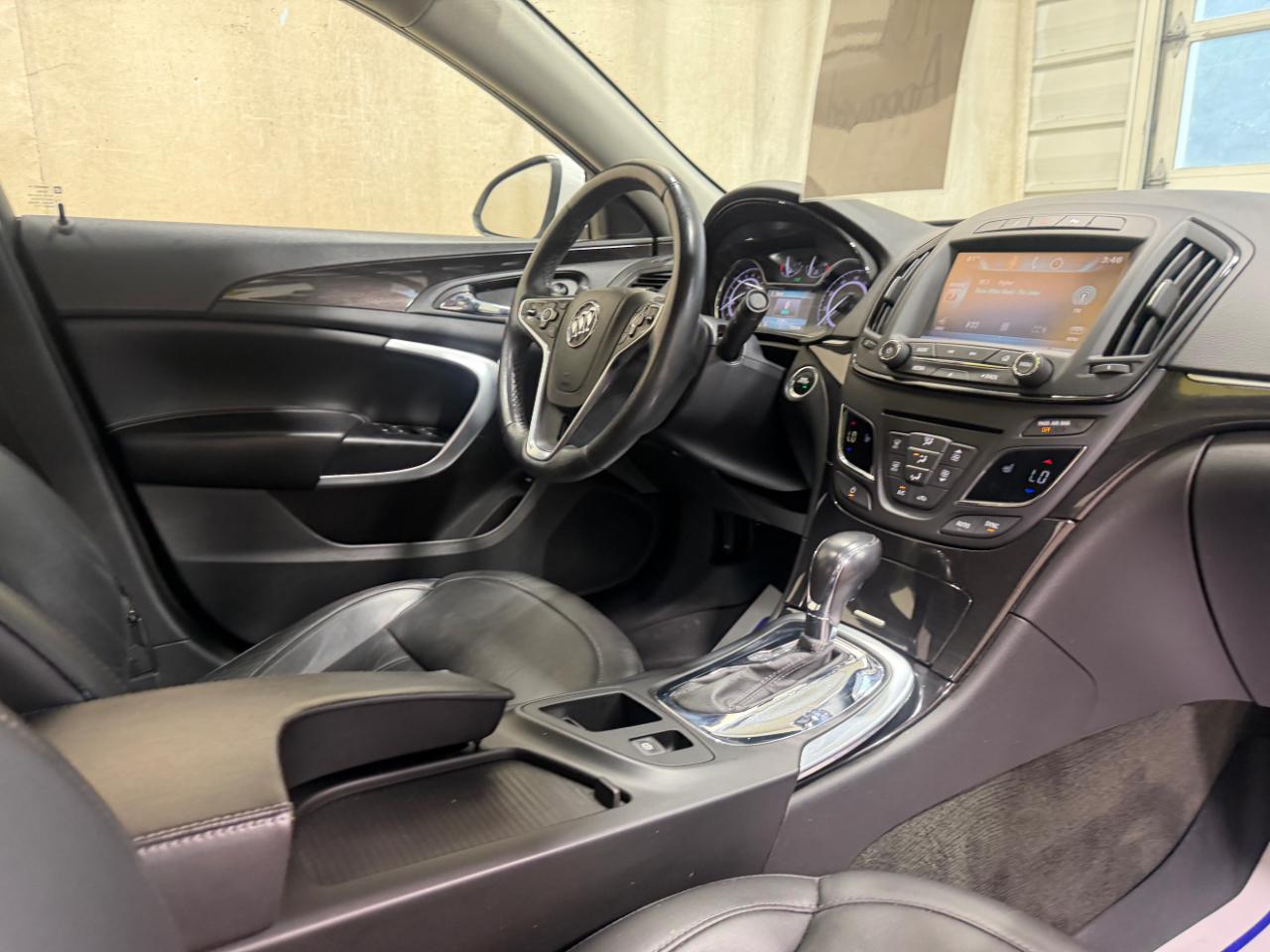 Buick Regal 4dr Sdn Premium I FWD 2015