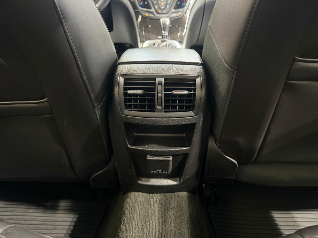Buick Regal 4dr Sdn Premium I FWD 2015