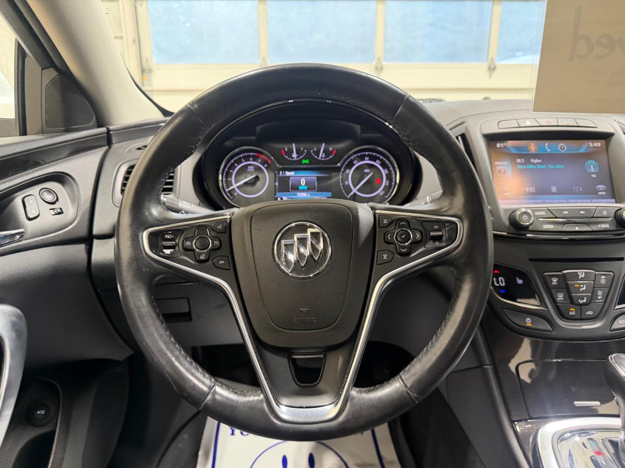 Buick Regal 4dr Sdn Premium I FWD 2015