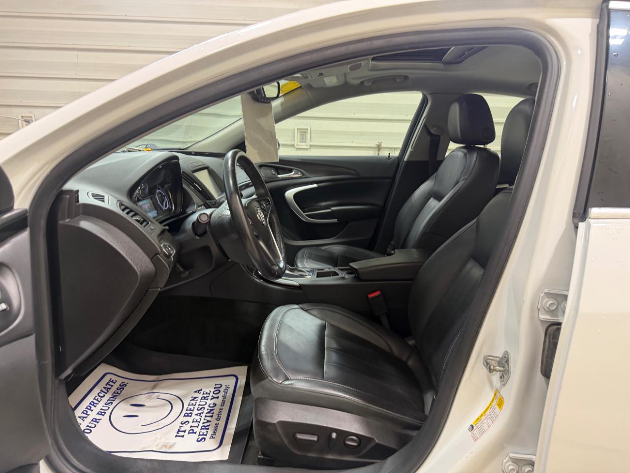 Buick Regal 4dr Sdn Premium I FWD 2015
