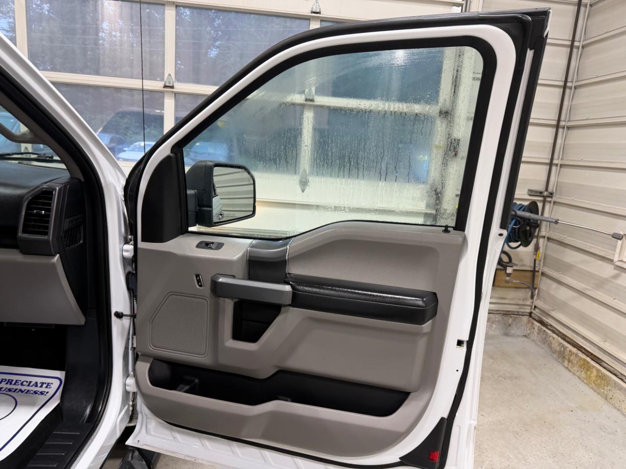 Ford F-150 XLT 4WD Reg Cab 6.5' Box 2018