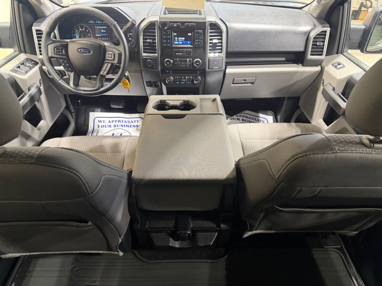 Ford F-150 4WD SuperCrew 145" XLT 2016