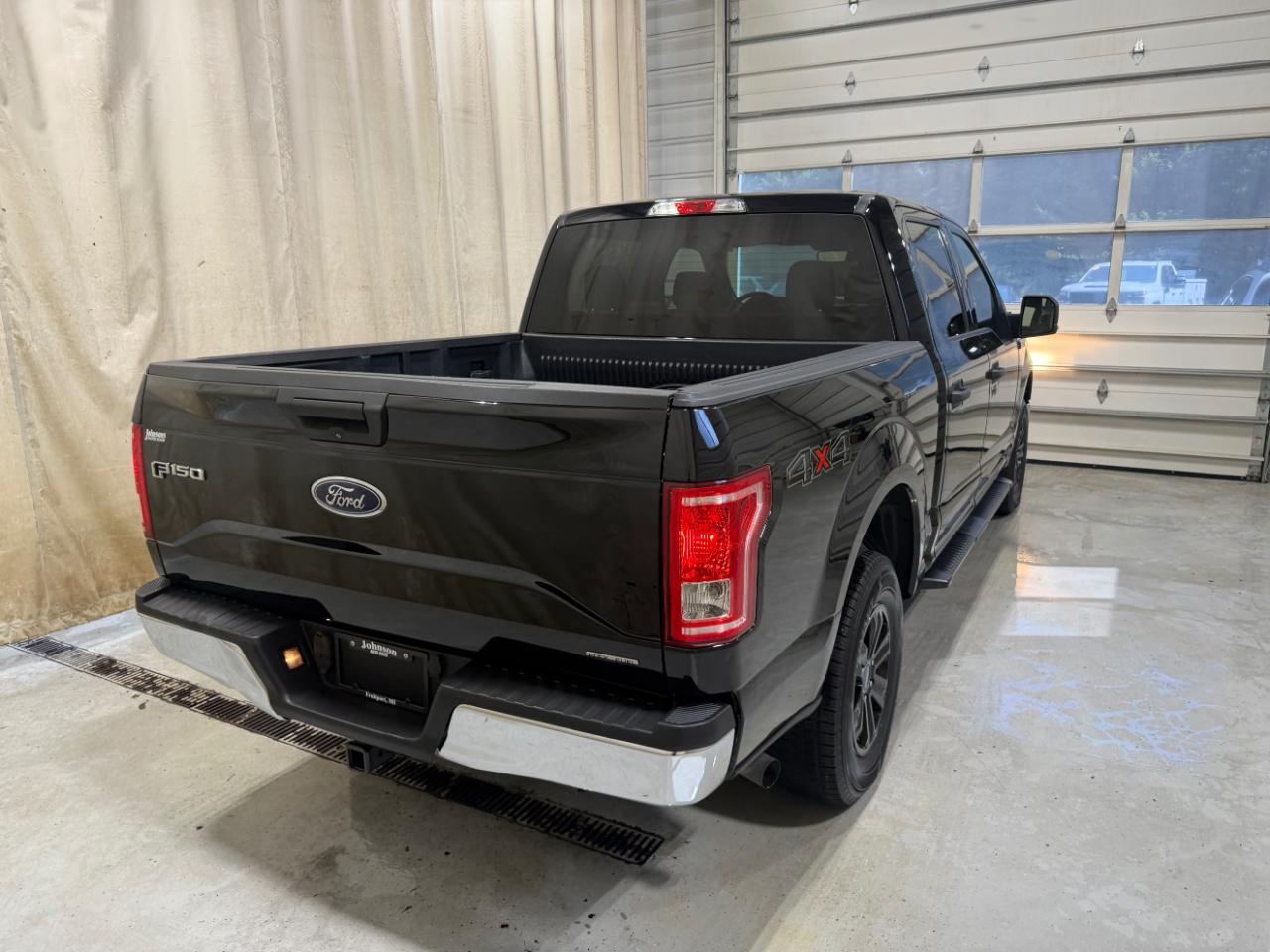 Ford F-150 4WD SuperCrew 145" XLT 2016