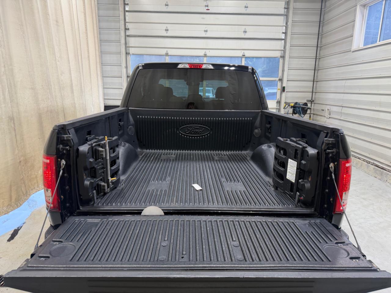 Ford F-150 4WD SuperCrew 145" XLT 2016