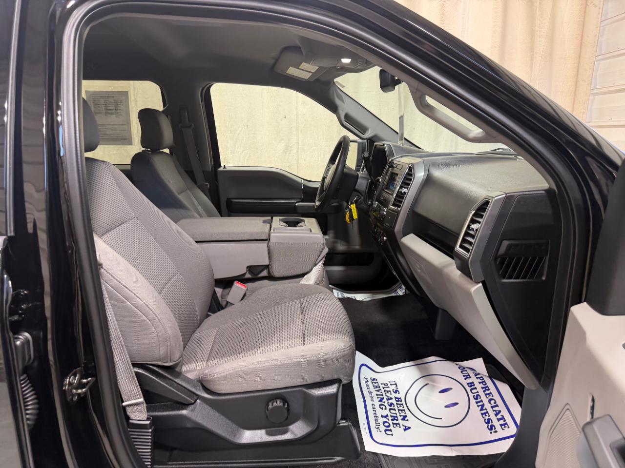 Ford F-150 4WD SuperCrew 145" XLT 2016